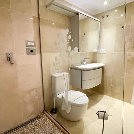 Aloha Hill Club Exclusive With Premier Amenities *