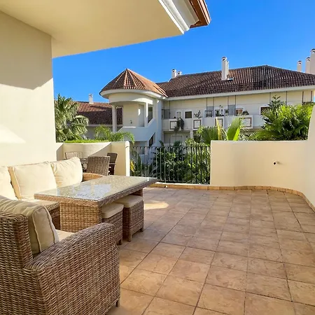 Apartment Aloha Hill Club Exclusive With Premier Amenities